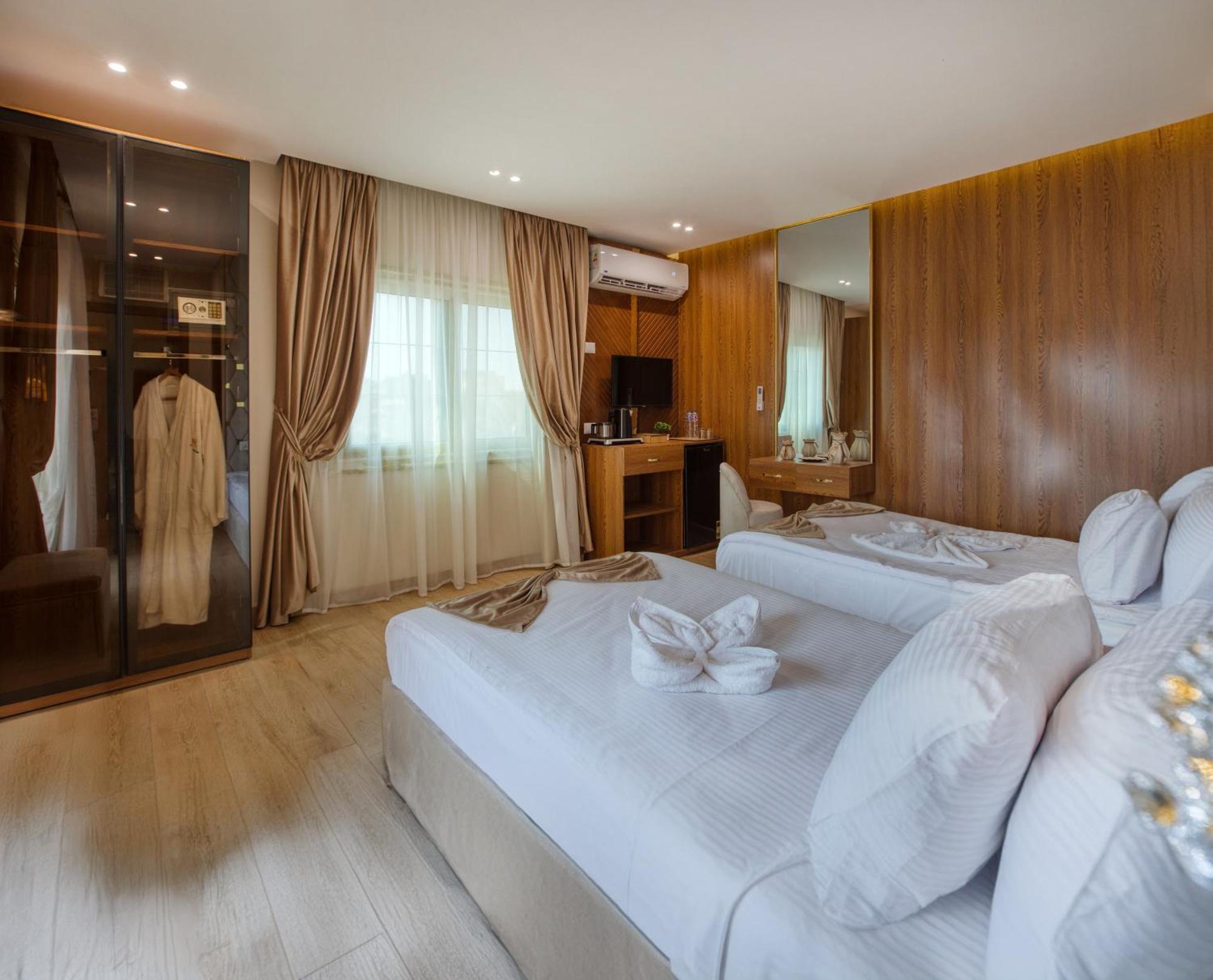 Golden Palm Sunrise Inn Kafret el-Gabal Buitenkant foto